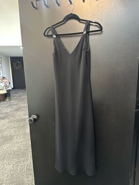 Jones New York Black V-Neck Midi Slip Dress
